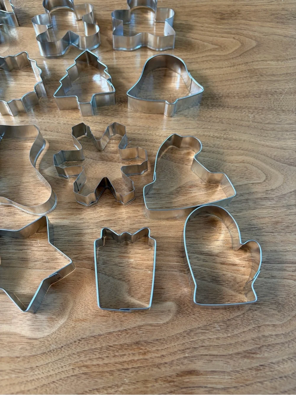 Wilton Holiday Time 18-Piece Cookie Cutter Set